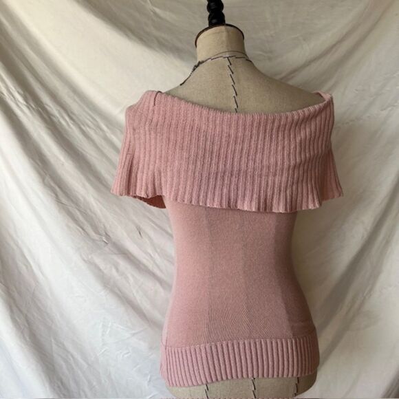BGBGMAXAZRIA Pink off the shoulder top - Picture 4 of 5